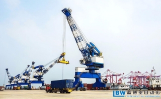 國內(nèi)首套最復(fù)雜的剖分式工業(yè)CT機回轉(zhuǎn)支承下線